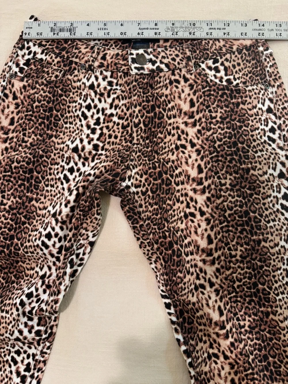 Y Jessi New York Leopard Animal Print Tan Black White Pant Legging size jr Large